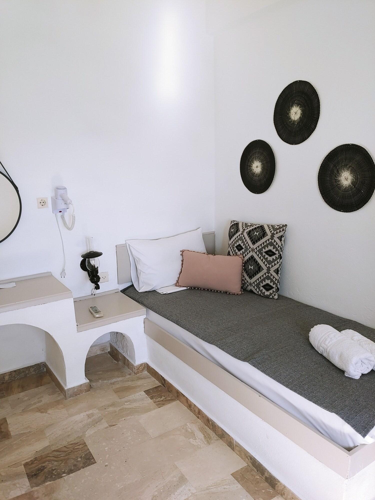Achlia Hotel Экстерьер фото